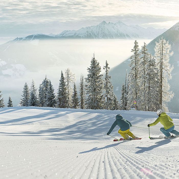 Skifahren bei sommerlichem Wetter